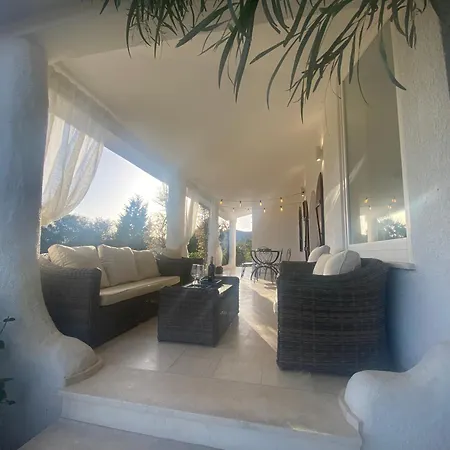 With Private Pool, Amazing Sea Panorama And Private Garden Domus De Maria