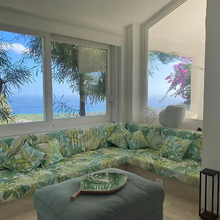 With Private Pool, Amazing Sea Panorama And Private Garden Villa