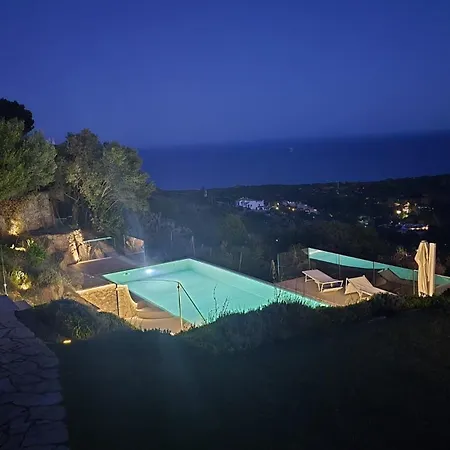 With Private Pool, Amazing Sea Panorama And Private Garden Villa Domus De Maria