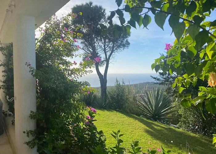 Villa With Private Pool, Amazing Sea Panorama And Private Garden