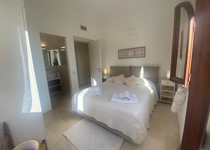 With Private Pool, Amazing Sea Panorama And Private Garden Domus de Maria