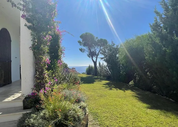 With Private Pool, Amazing Sea Panorama And Private Garden * Domus de Maria
